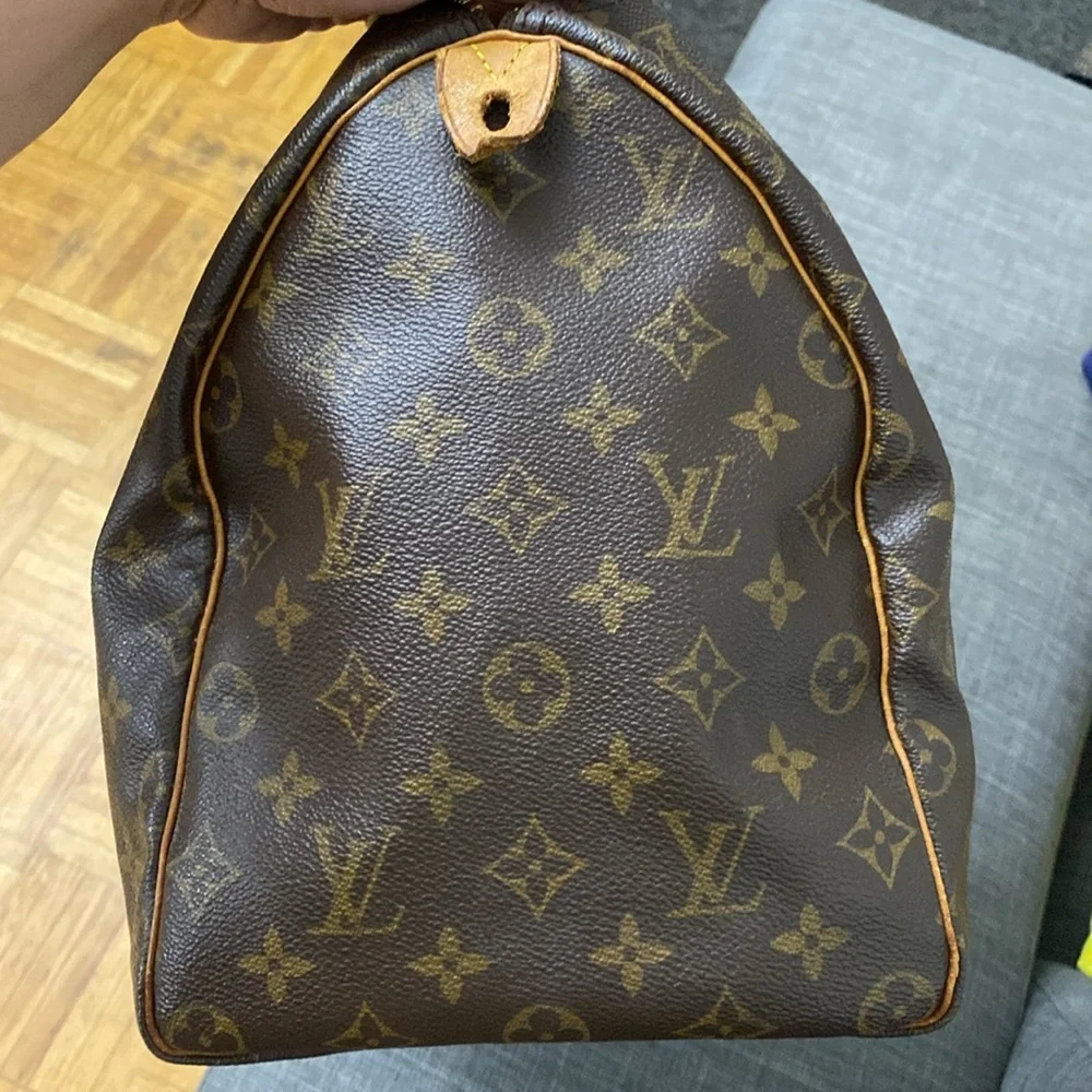 Authentic Louis Vuitton Speedy 40
Please, no lowball offers! - Picture 3 of 17